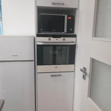 White פומורי